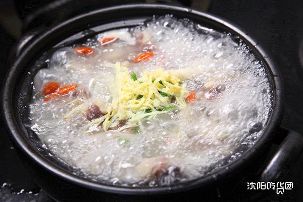 零宣传登小吃榜NO.1！这碗牛肉汤饭究竟神在哪？