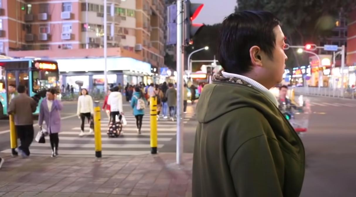 揭秘三和大神:日结1天玩3天,年纪轻轻为何自甘堕落?纪录片