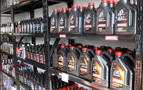 如何正确的挑选汽车机油,老司机怎么选练手车