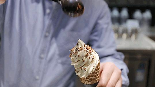 喜茶来啦,优雅气质喜茶