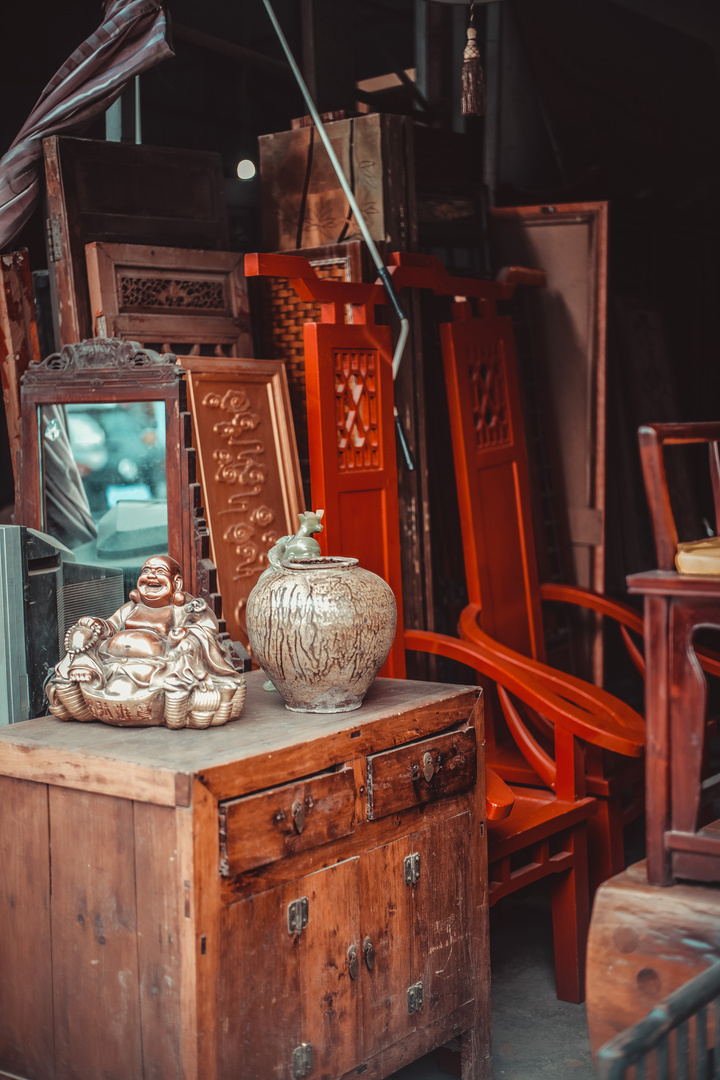 亮佳鸿华二手市场属于成都哪个区,亮佳鸿华二手市场在三环路外吗