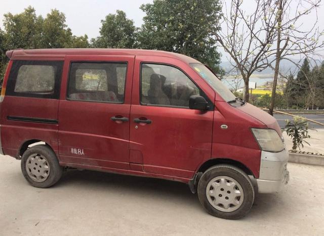 为什么面包车开起来不平稳,面包车为什么都开很慢