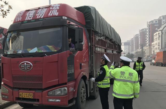 大货车一年赚多少真实情况,开货车一年赚135000到底赚不赚钱