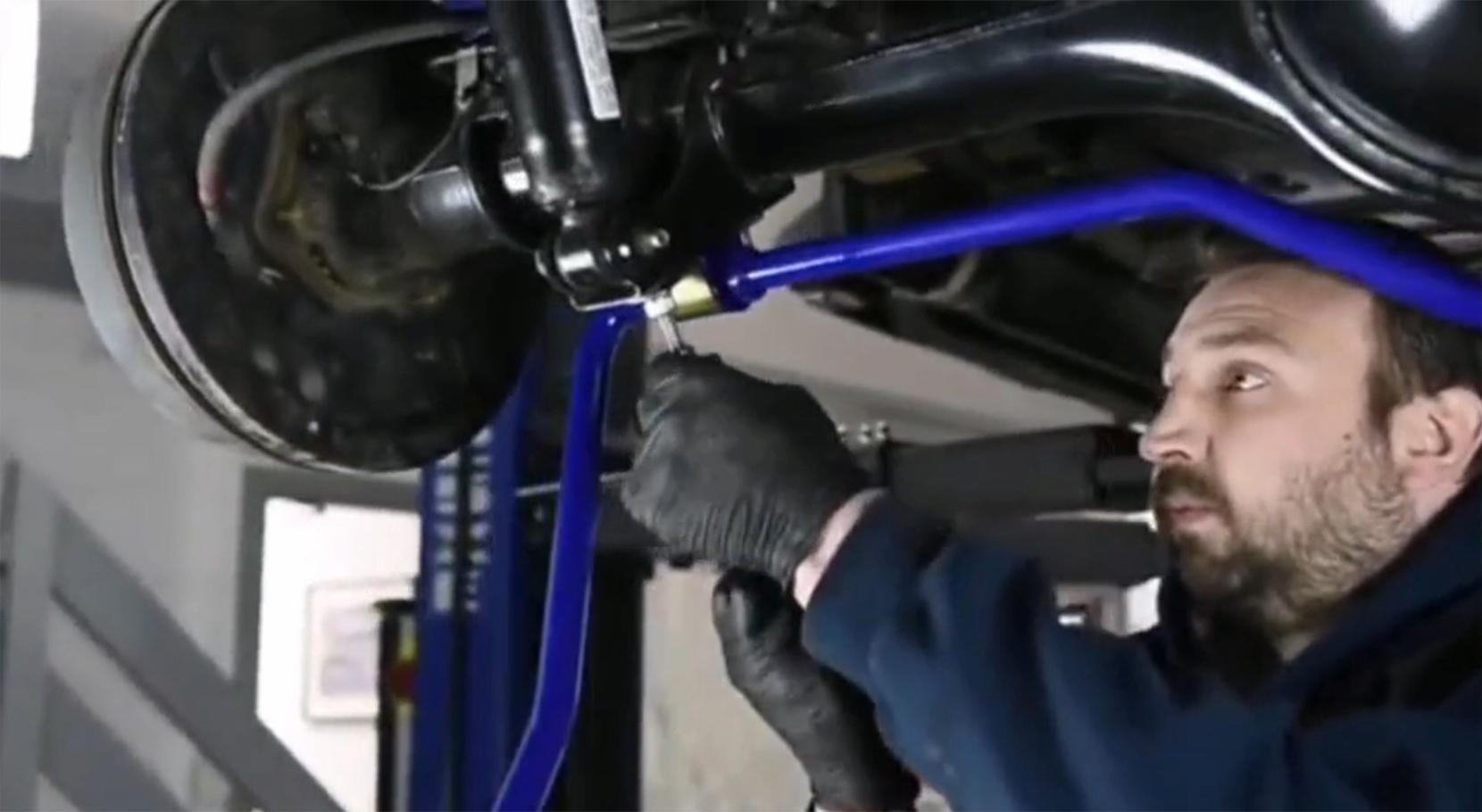 越野车加强型前平衡杆起什么作用,越野车断开平衡杆有必要吗