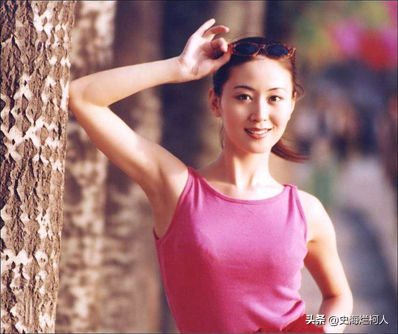 18年前,汤加丽拍大尺度写真,赚17万稿费被告侵权,赔摄影师10万