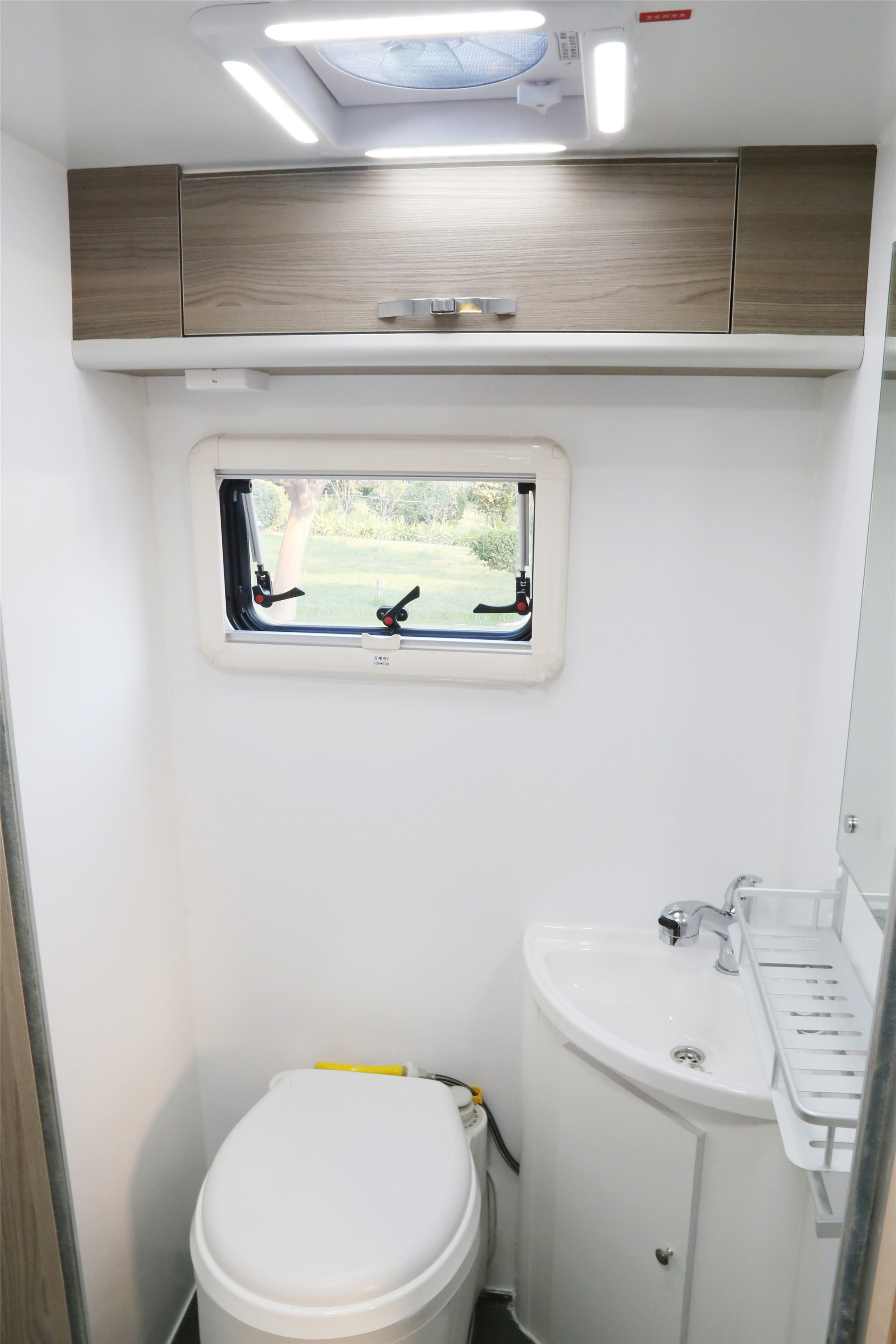 五十铃轻卡房车体验,五十铃轻卡四驱越野房车测评