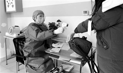 非常时期孕妇能去医院产检吗？听听专家的建议吧