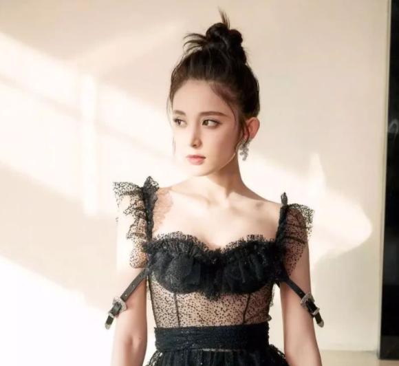 戏没拍好被导演骂,娜扎照片遭吐槽