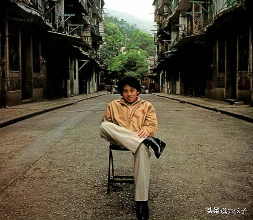 香港鼻祖歌手泰迪罗宾,香港歌手泰迪罗宾简介