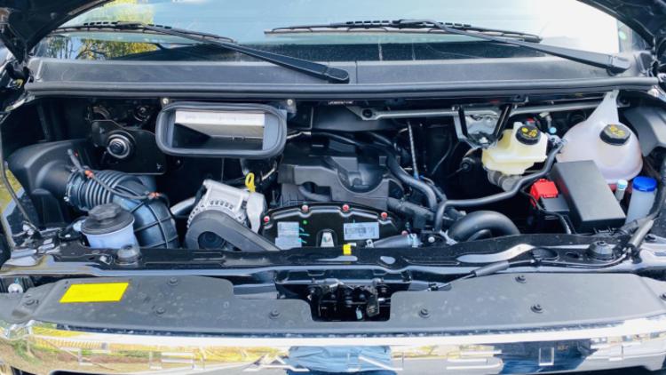 新世代全顺pro短轴低顶试驾,售16.38万起新世代全顺pro试驾