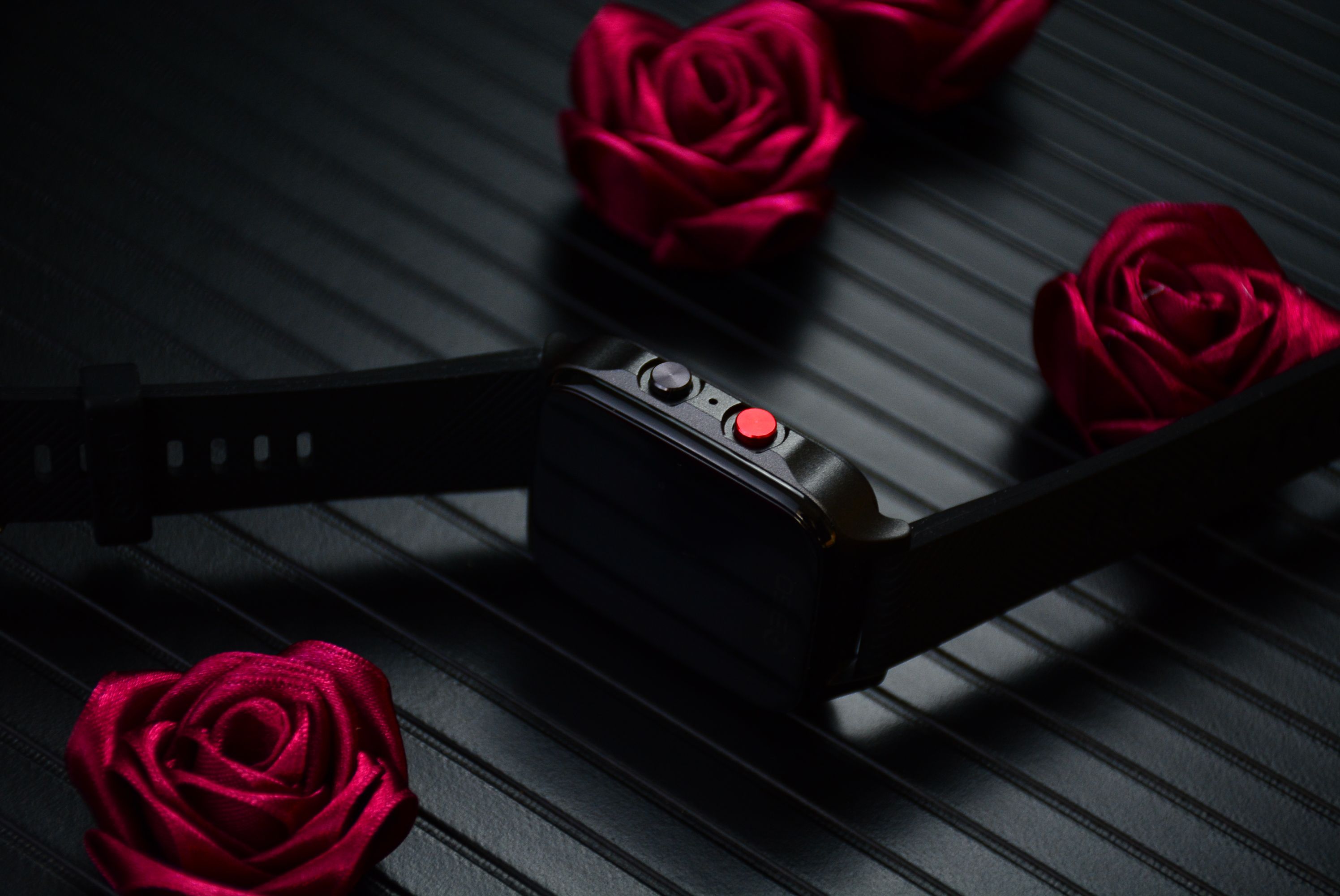 父母不来城里，只在老家，我用360手表Pro监测他们健康