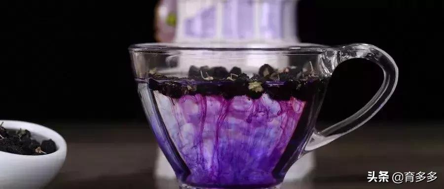 小朋友手受伤了肿的像馒头,孩子手肿得像包子