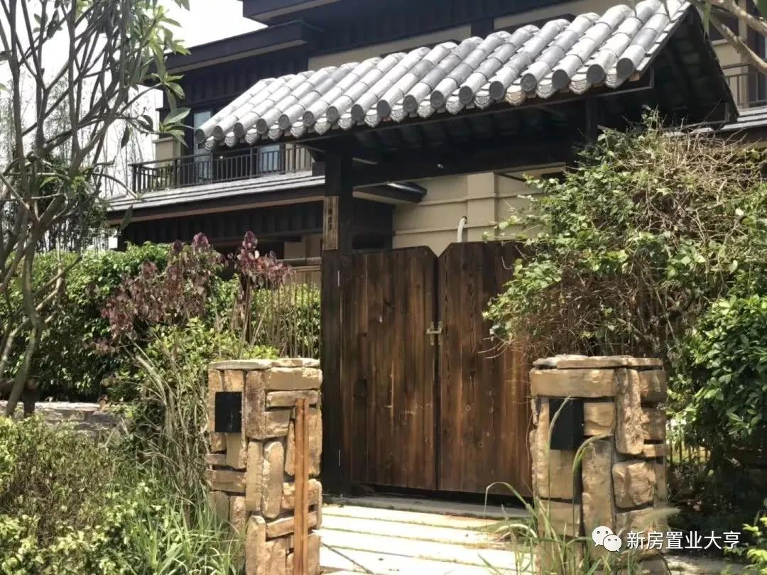 佛山高明绿地拾野川漫野日式别墅,佛山绿地拾野川星河度假民宿