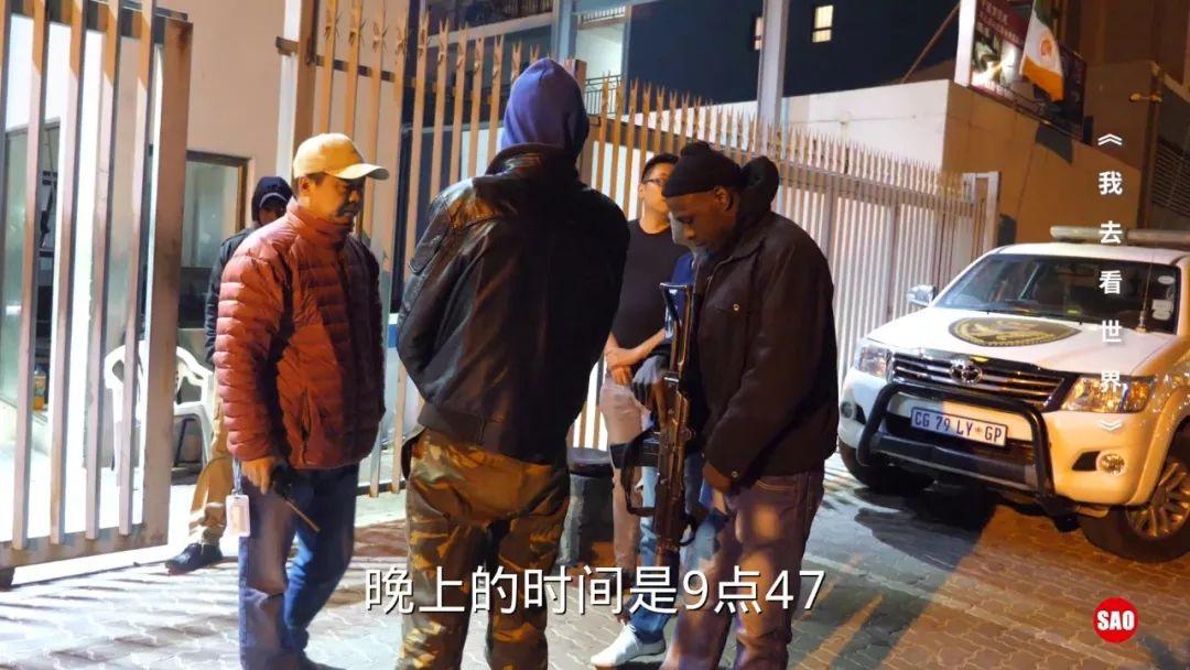 南非治安事件最新,南非职业保镖与匪徒打架