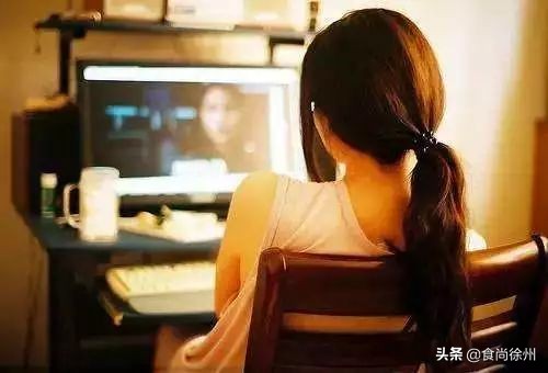 徐州发现超魔幻烧肉酒场，颜值赛高！可以大口吃肉大口喝酒！