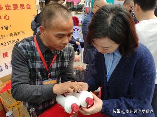 买白酒一般要买哪种白酒,白酒知识如何区分瓶装白酒的好坏