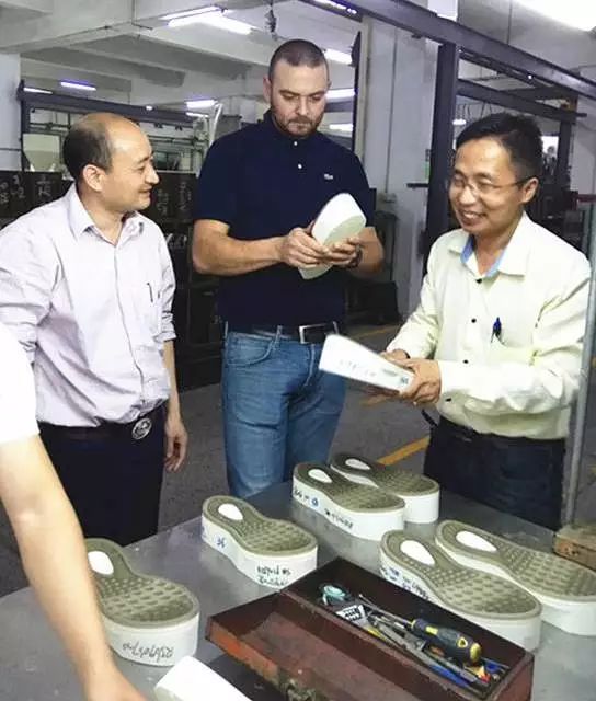 东莞市锐峰塑胶有限公司|以质量求生存以技术求发展