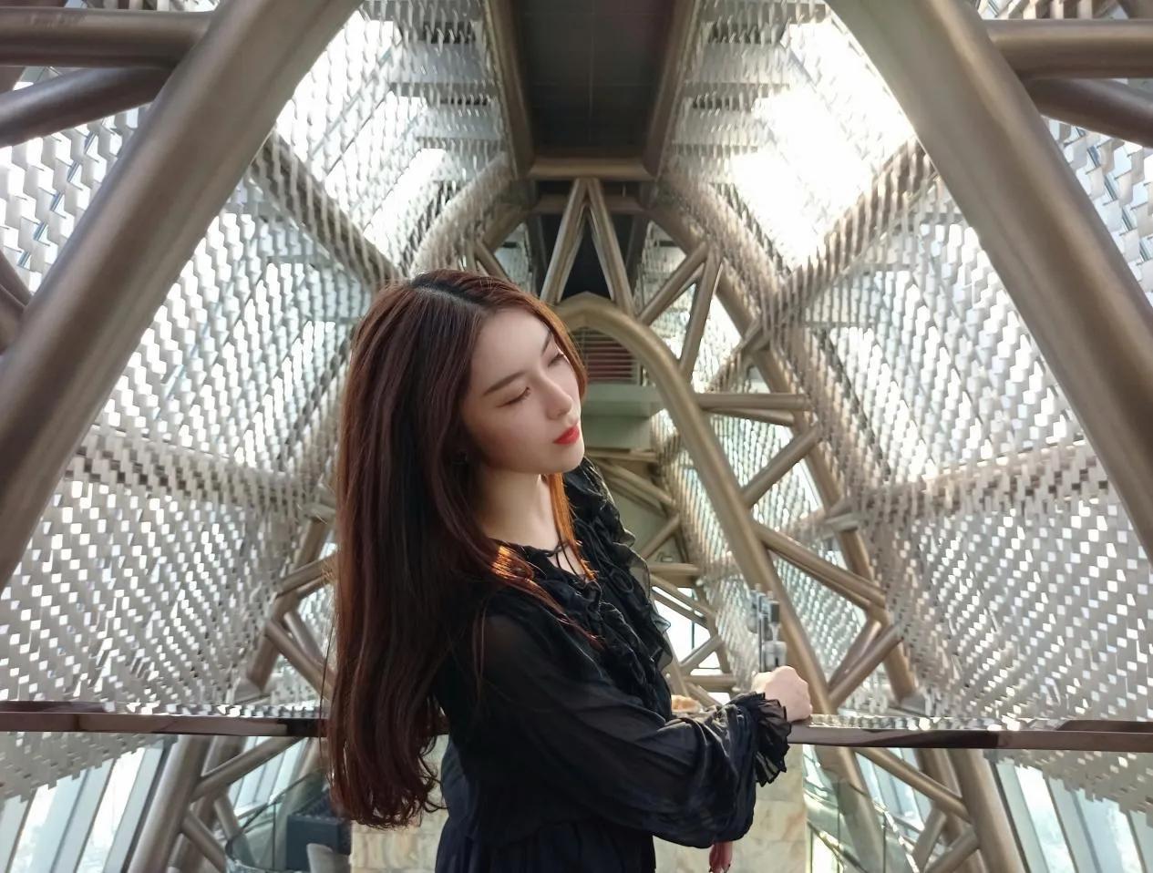 机圈一哥回来了！携699新机重振雄风，苹果三星都曾是其手下败将