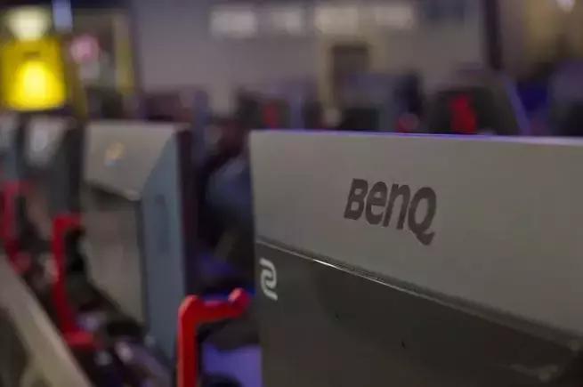 摩都推荐队友们，再给我2分钟，我先去分个手