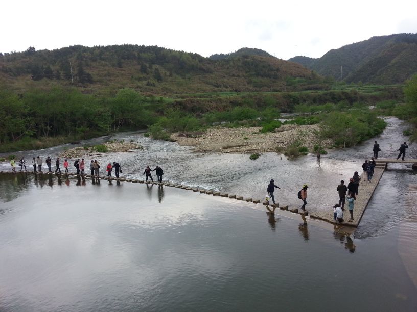 被誉为中国最美的古村落,徽州婺源风光