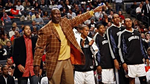 乔丹带领山猫二队打爆一队,乔丹打山猫队视频