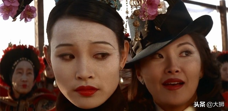 末代皇后婉容变成疯子视频,末代皇后婉容的经历