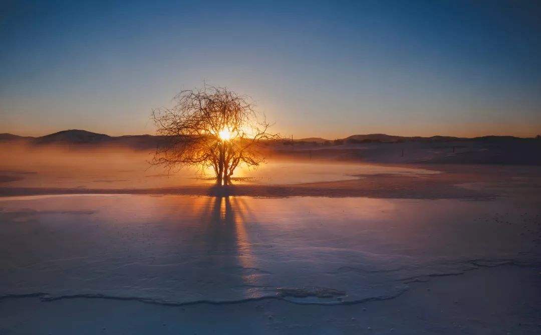 女孩爱上“闺蜜”布兰妮后,如何与“绝交”的母亲达成和解?