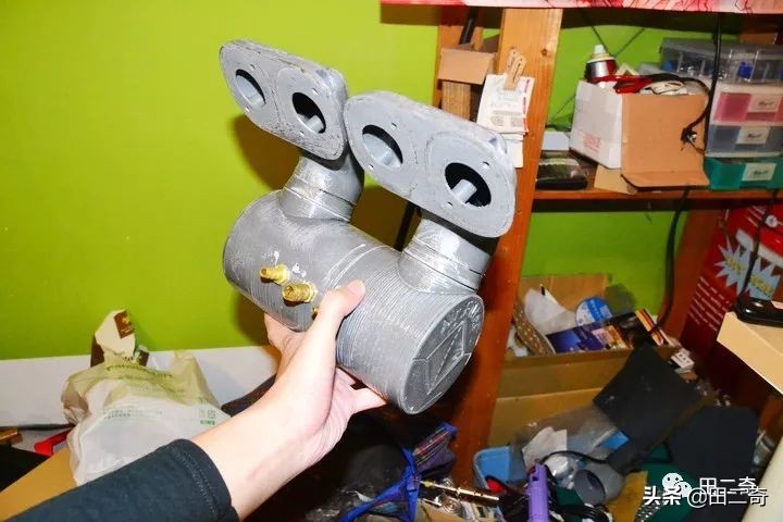 19款SYM新车发布,搭载ZXR400引擎,超炫涡*大轮**灯指纹启动