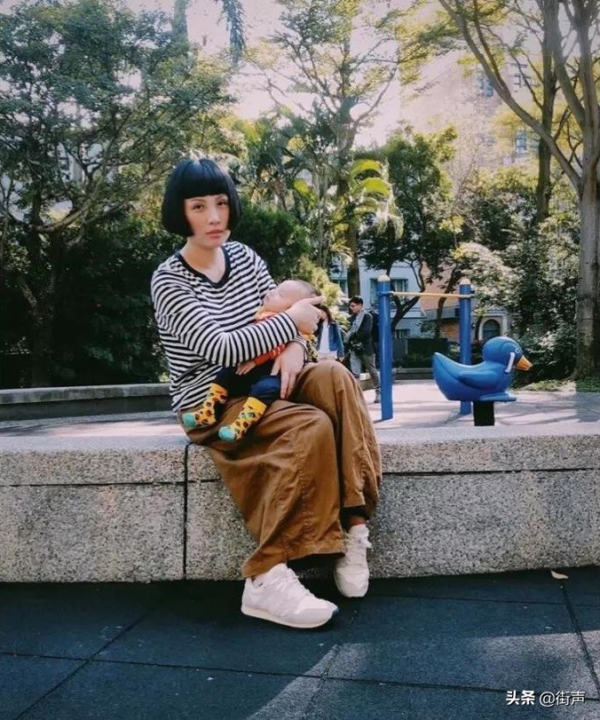 特别羡慕那些有爸妈的孩子,特别羡慕有妈的孩子