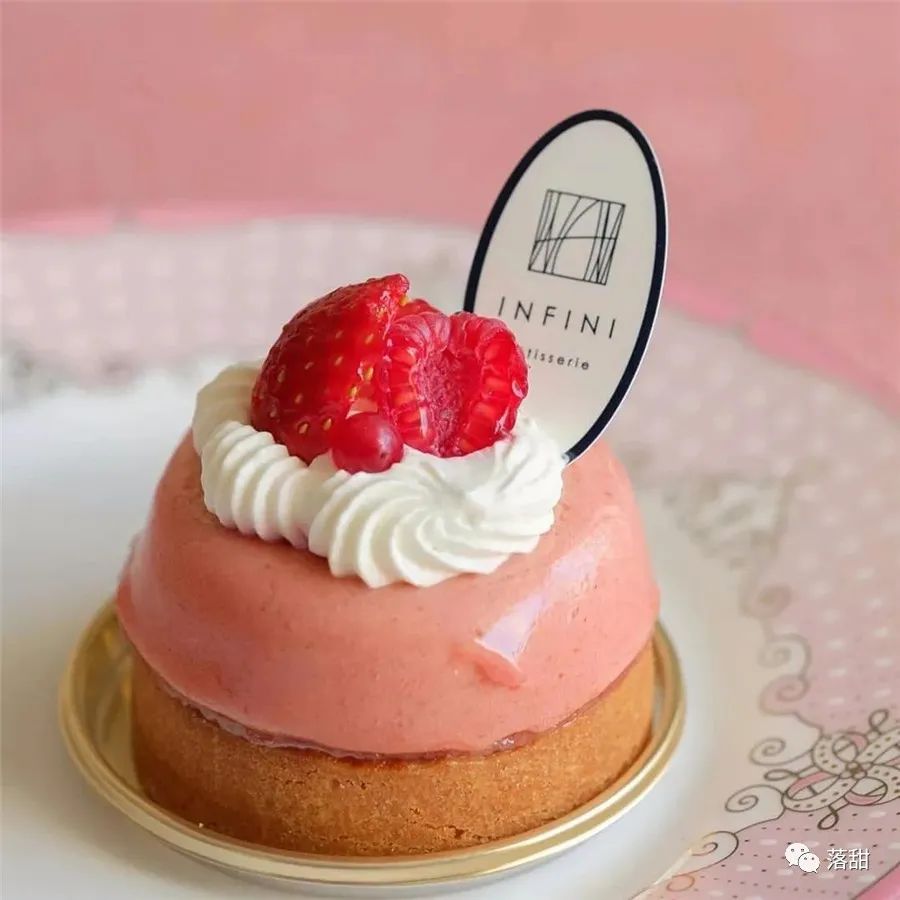 杂谈|你会不会在乎:盘子和甜品配不配?