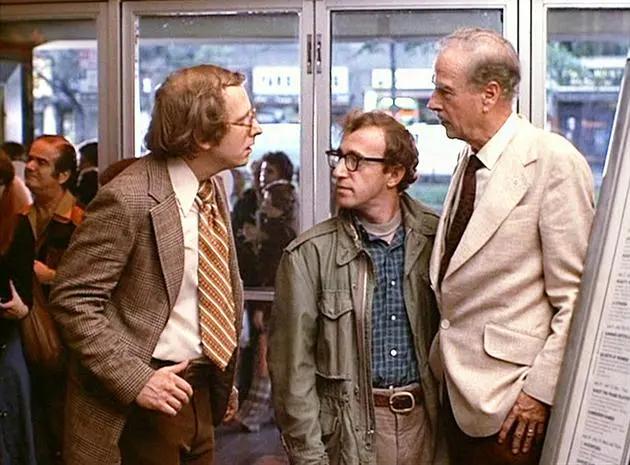 我嫁给了我爸，52岁被指性侵7岁女儿遭全网痛骂26年，他没错？