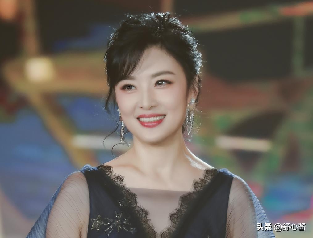 52岁周涛到底有多迷人,52岁周涛依旧很美