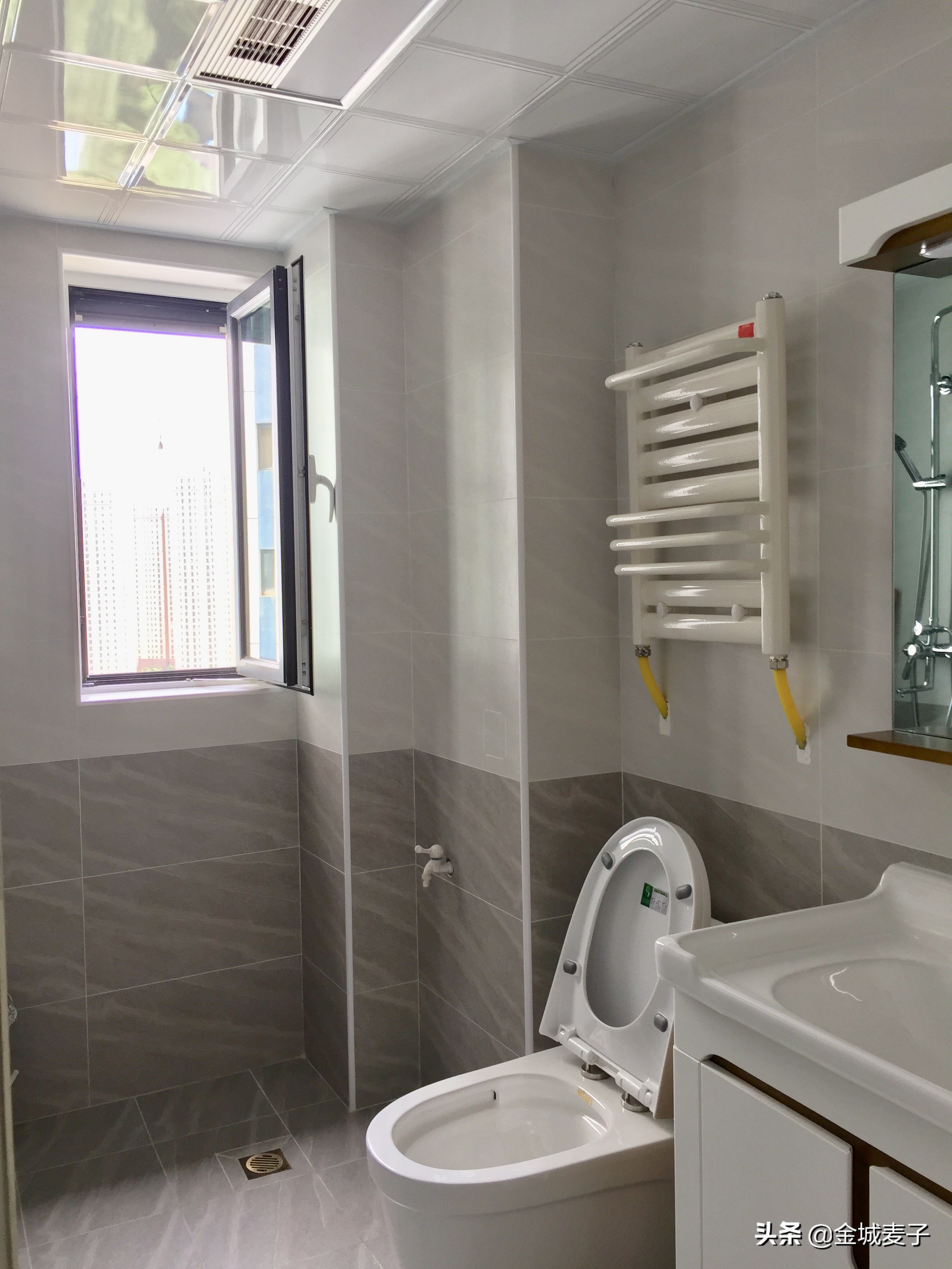 尚东家园三室两厅两卫装修,尚东嘉苑现代婚房