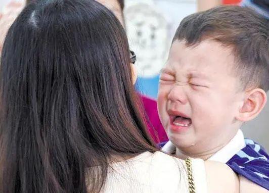 孩子上幼儿园生病妈妈焦虑,孩子上幼儿园反复生病我崩溃了