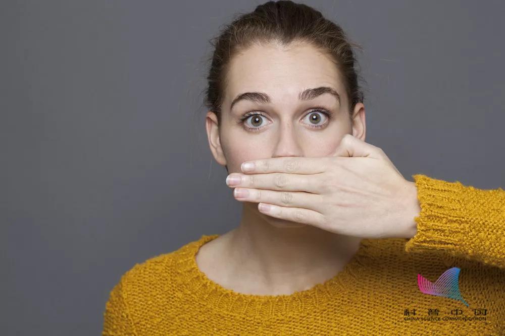 经常刷牙还是口臭这是怎么回事,天天刷牙还口臭的原因有哪些啊