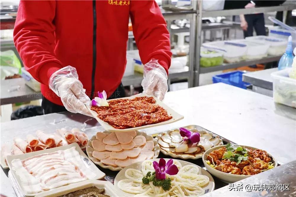 郫都区地道老火锅,吃完四川火锅感受