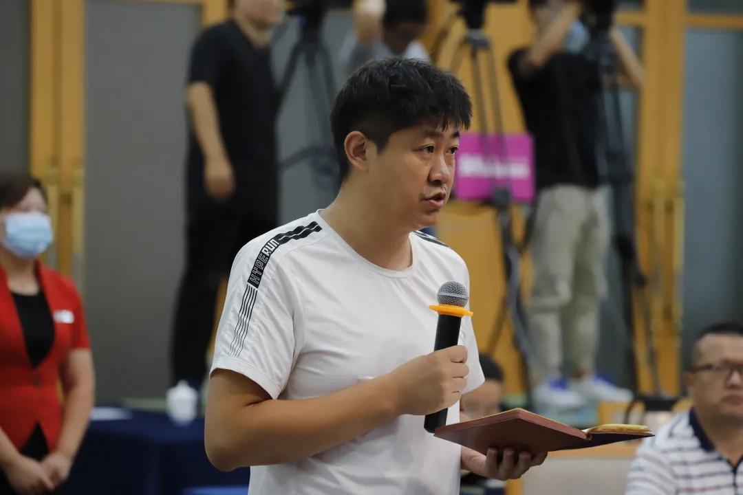 答记者问丨细分市场、持续创新、降本增效今年上半年，山东重工集团实现营业收入2128.4亿元，同比增长42.9%