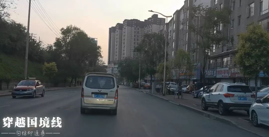 长白山是不是又叫白山了,长白山和白山是一个地方吗