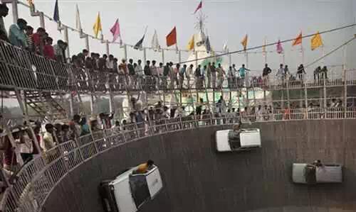 为什么印度是神奇的国度,为啥印度是个神奇国度啊