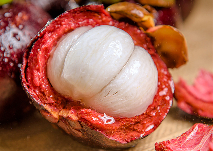 挑山竹要挑果壳硬的还是果壳软的,山竹是果壳比较硬好还是果壳变软