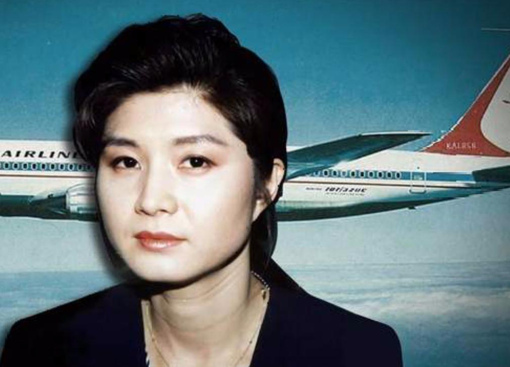 金贤姬回忆录,金贤姬炸飞机案