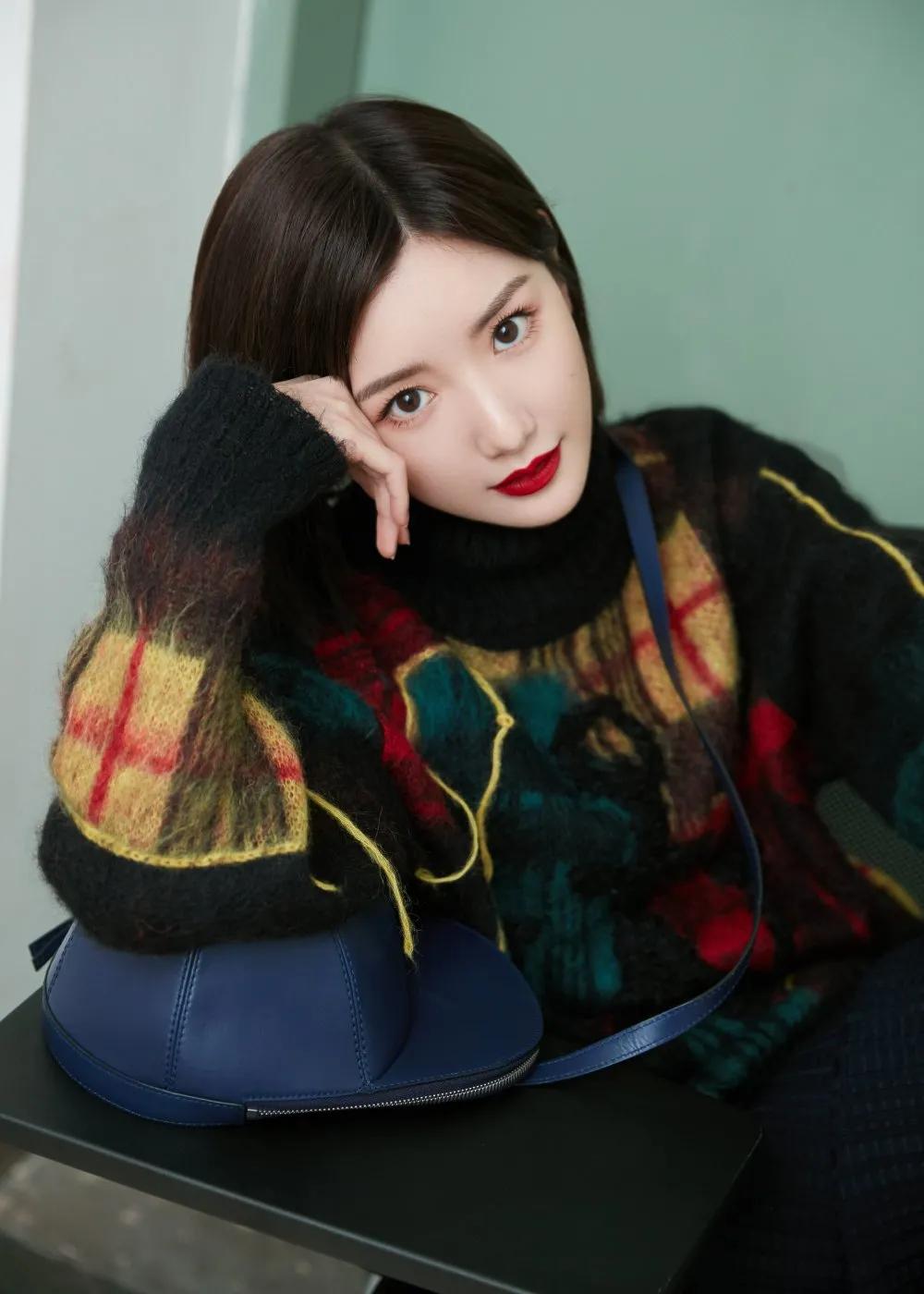 毛晓彤问心同款穿搭,毛晓彤怦然心动20岁穿搭