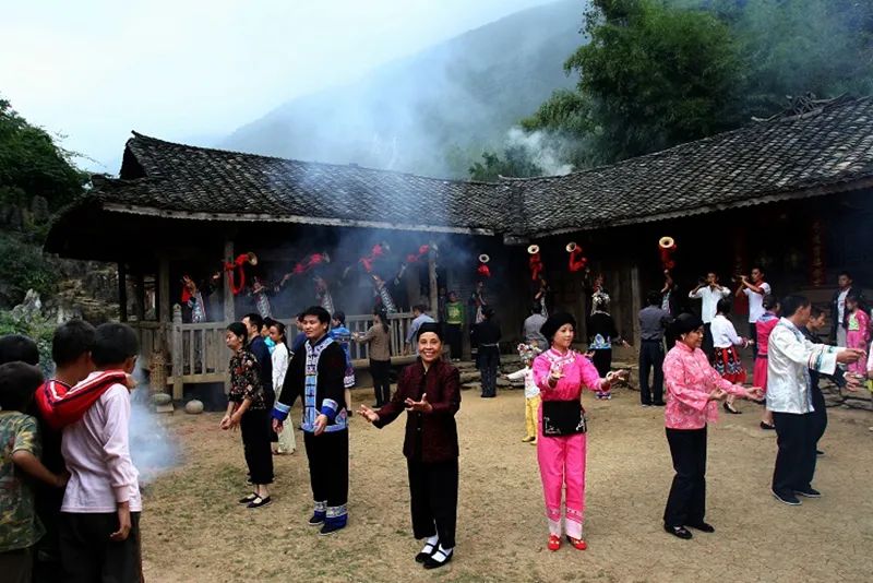 重庆黔江濯水古镇要门票吗,重庆到濯水古镇