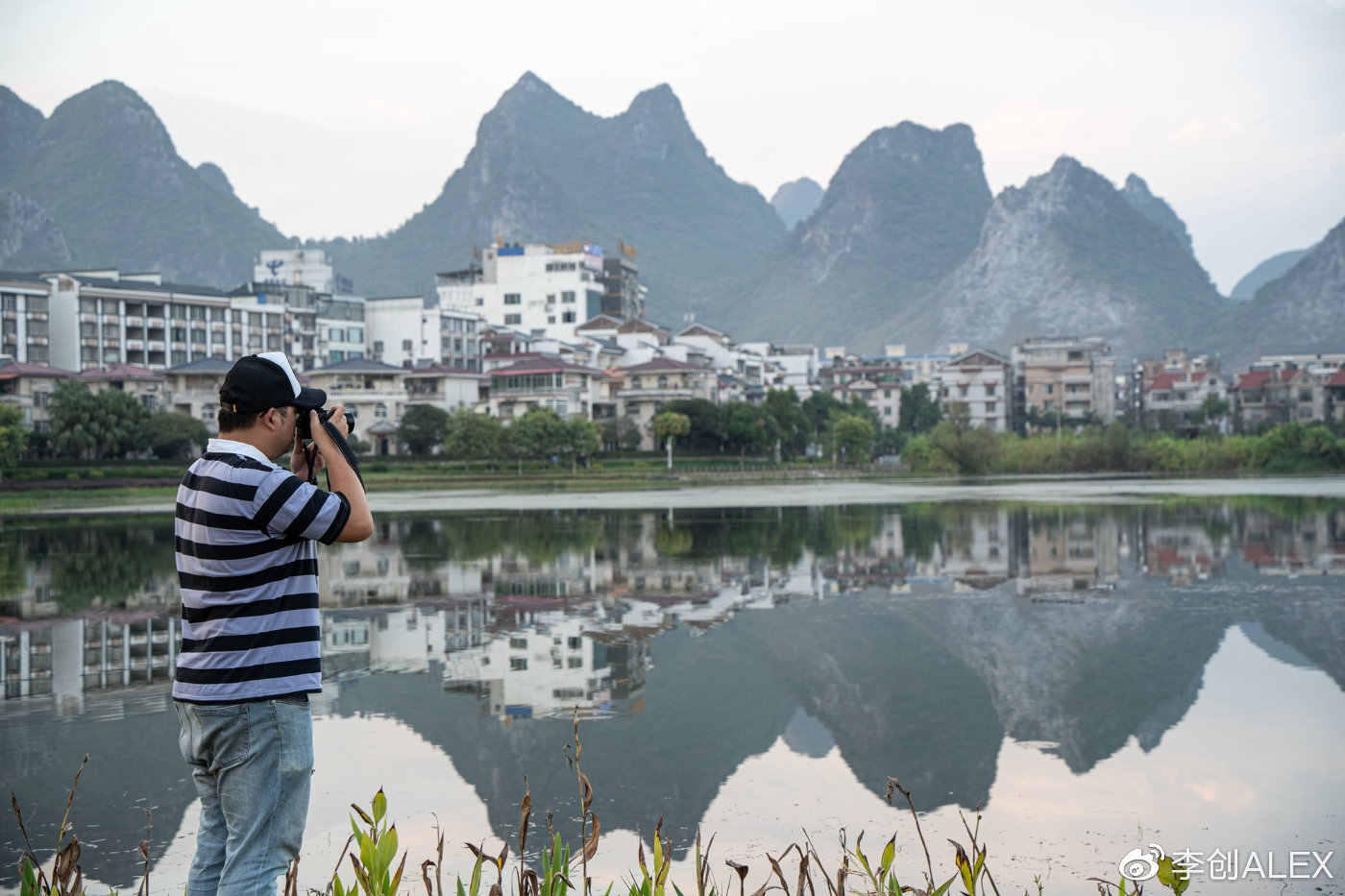 七工匠50mmf1.8镜头与55mmf1.05的区别,不到三千的旗舰机