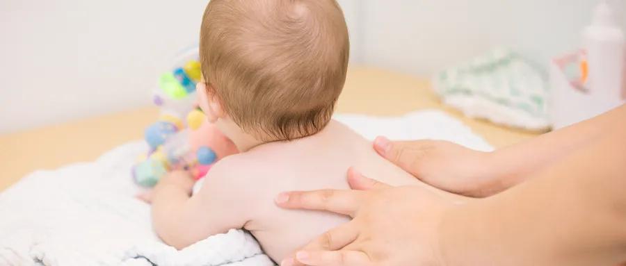 育婴师给婴儿洗澡步骤教程,3个月宝宝洗澡的正确方法和步骤