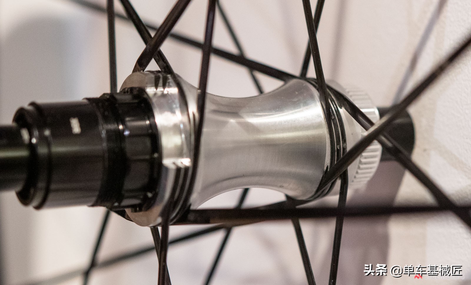 最便宜的顶级轮组,新款老王轮组