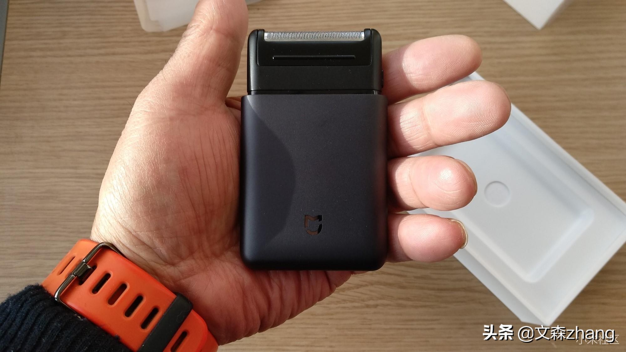 超便携的米家电动剃须刀商务人士随身必带