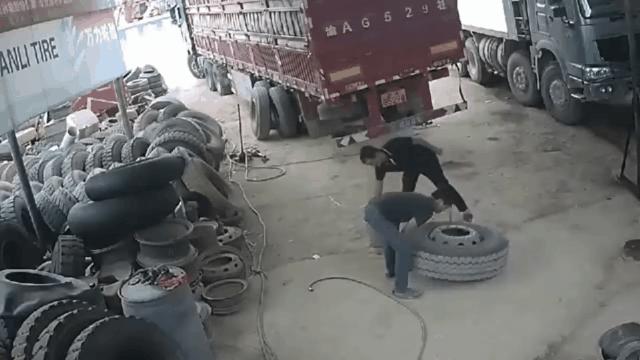 血的教训告诉你千万不要随便撸猫,血的教训不要喝醉语录