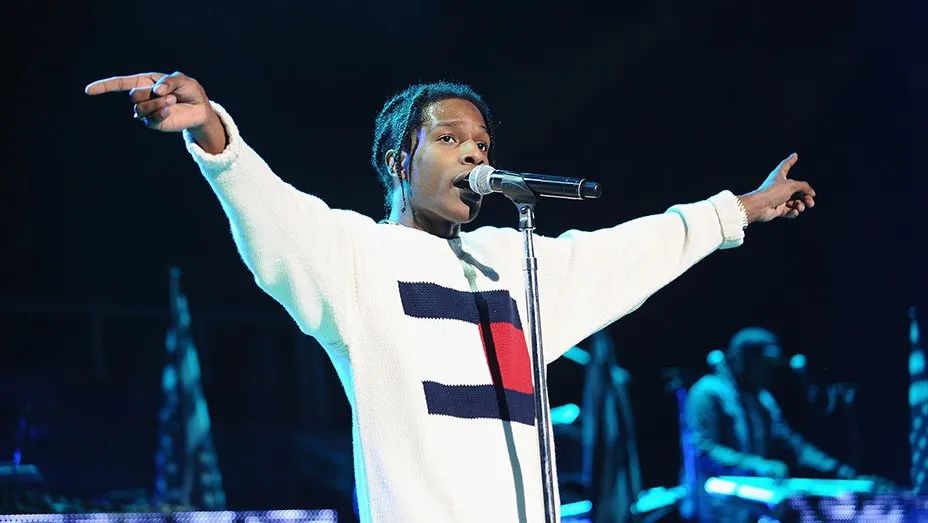 tommyjeans双拼色,tommy和bape联名款鞋