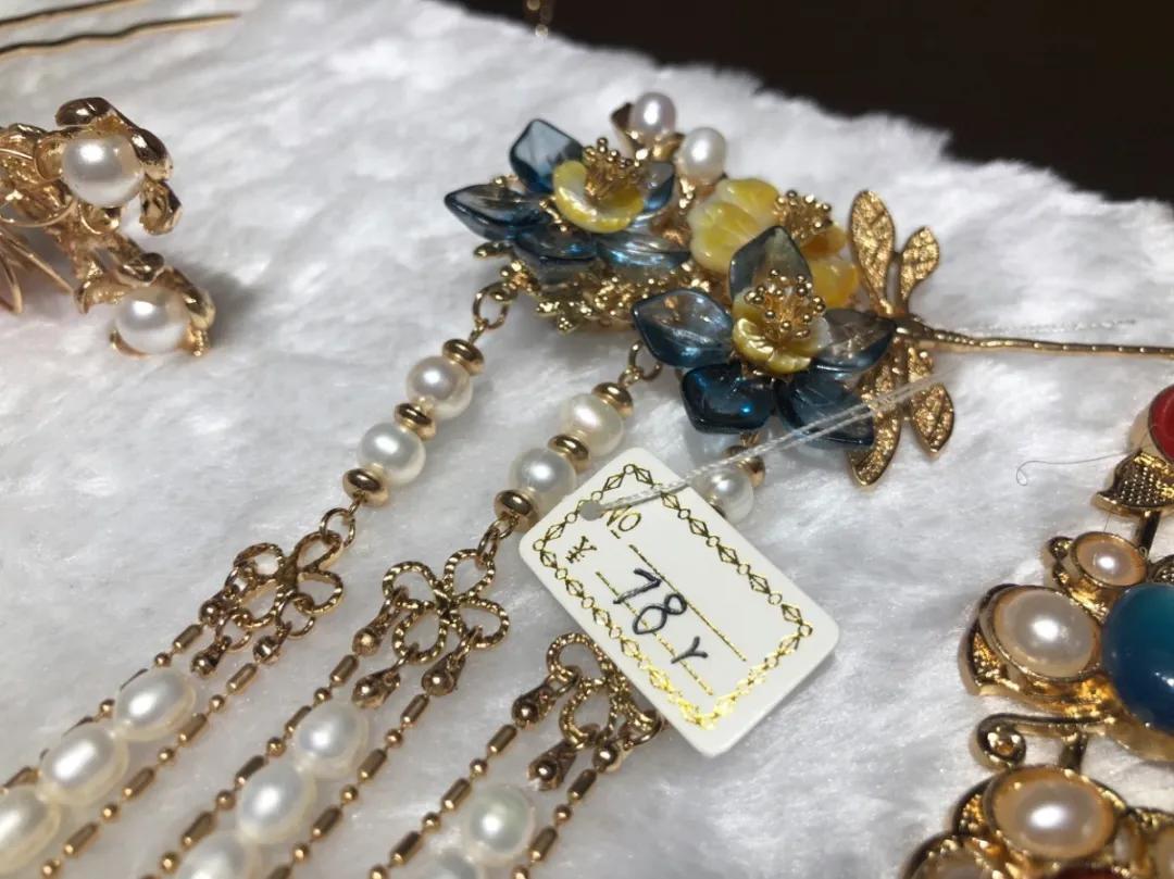 哪个城市有汉服和洛丽塔实体店,西安汉服实体店汉服体验